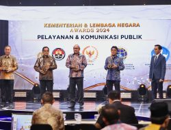 Polri Raih Penghargaan Lembaga Pelayanan dan Komunikasi Terbaik