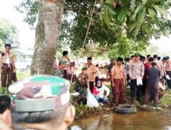 Kodim 0408 Bengkulu Selatan- Kaur Bersihkan Saluran Air