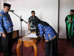 Tingkatkan Layanan Publik Bengkulu Tengah, Pj Bupati Lantik 6 ASN Jabatan Fungsional