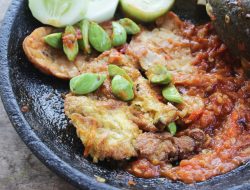 Wisata Kuliner Disolo, Ini 5 Jajanan Enak di Sekitar Stadion Manahan