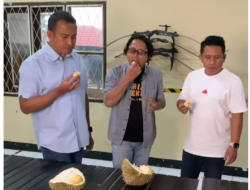 Durian Tribrata Rejang Lebong di Nobatkan  Juara 2 Dalam Kontes Buah Terbaik