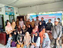 Polsek Pino Raya Hadiri Musyawarah Calon Penerima BLT