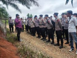 Polres Kaur Bongkar Portal Jalan Dipematang Buluh Pipit