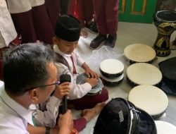 Tingkatkan Semangat Latihan Sisawa, MIN Bengkulu Tengah Beli Alat Badrah Baru
