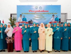 Bupati Gusril Pausi Kukuhkan Pengurus TP-PKK Kaur masa Bakti 2025-2030