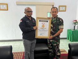 Kodim 0407 Kota Bengkulu Terima Anugrah Sahabat Pers dari SMSI Bengkulu
