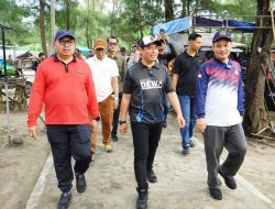 Walikota Bengkulu Minta Lapak Yang Mengganggu View Pantai, Untuk Segera di Robohkan