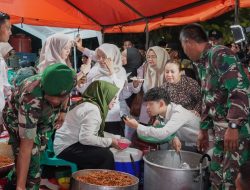 Usai Sholat Subuh Berjamaah, Willie Salim Tinjau Dapur Makan Bersama Dibaznas