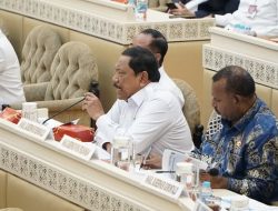 Rapat Besama Komisi II DPR RI, Wagub Mian Paparkan Langsung Terkait Masalah Pendangkalan Alur Pulau Baai