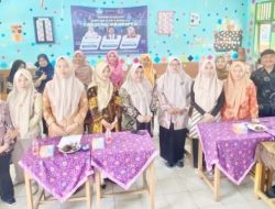 Tim Inovasi Kota Bengkulu Dampingi Penginputan Inovasi Untuk Sekolah Dasar di SDN 65 Bengkulu