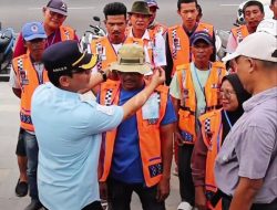 Kadishub Padang Tertibkan Juru Parkir di Kawasan Pantai: “Layani dengan Ramah, Jangan Ambil Kesempatan”