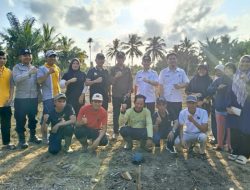 Wakil Bupati Kaur Pantau Program Ketahanan Pangan dengan Tanam Jagung di Desa Tanjung Baru