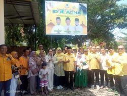 Ketua DPD Golkar Provinsi Jambi Cek Endra Serahkan 8 Ekor Sapi Qurban