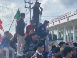 Perdana Terjadi Sepanjang Sejarah, Tempo Sebulan Bupati Seluma Dua Kali Didemo