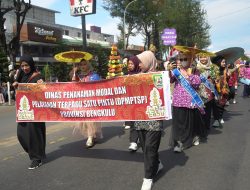 Meriahkan Festival Tabot 2025, Pemprov Bengkulu Gelar Karnaval Batik Bersurek