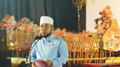 Gubernur Helmi Hasan Resmikan Pagelaran Wayang Kulit di Sportarium UMB