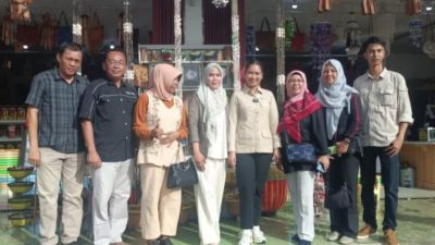 Wamenpar Ni Luh Kunjungi Pusat Bersejarah dan Jajan Khas Oleh-oleh Bengkulu