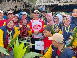 Bengkulu Pecahkan Rekor MURI, 10.000 Pohon Kelapa Hiasi Pantai Panjang