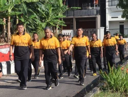 Tingkatkan Kesehatan dan Kebugaran Fisik, Polda Bengkulu Bersama Personel Gelar Olah Raga Jalan Sehat