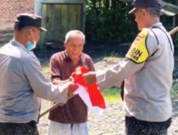 Peringati HUT RI ke -80, Polres Bengkulu Tengah Bagikan 100 Lembar Bendera